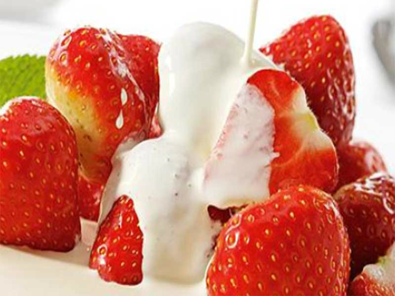 Strawberries & fresh cream